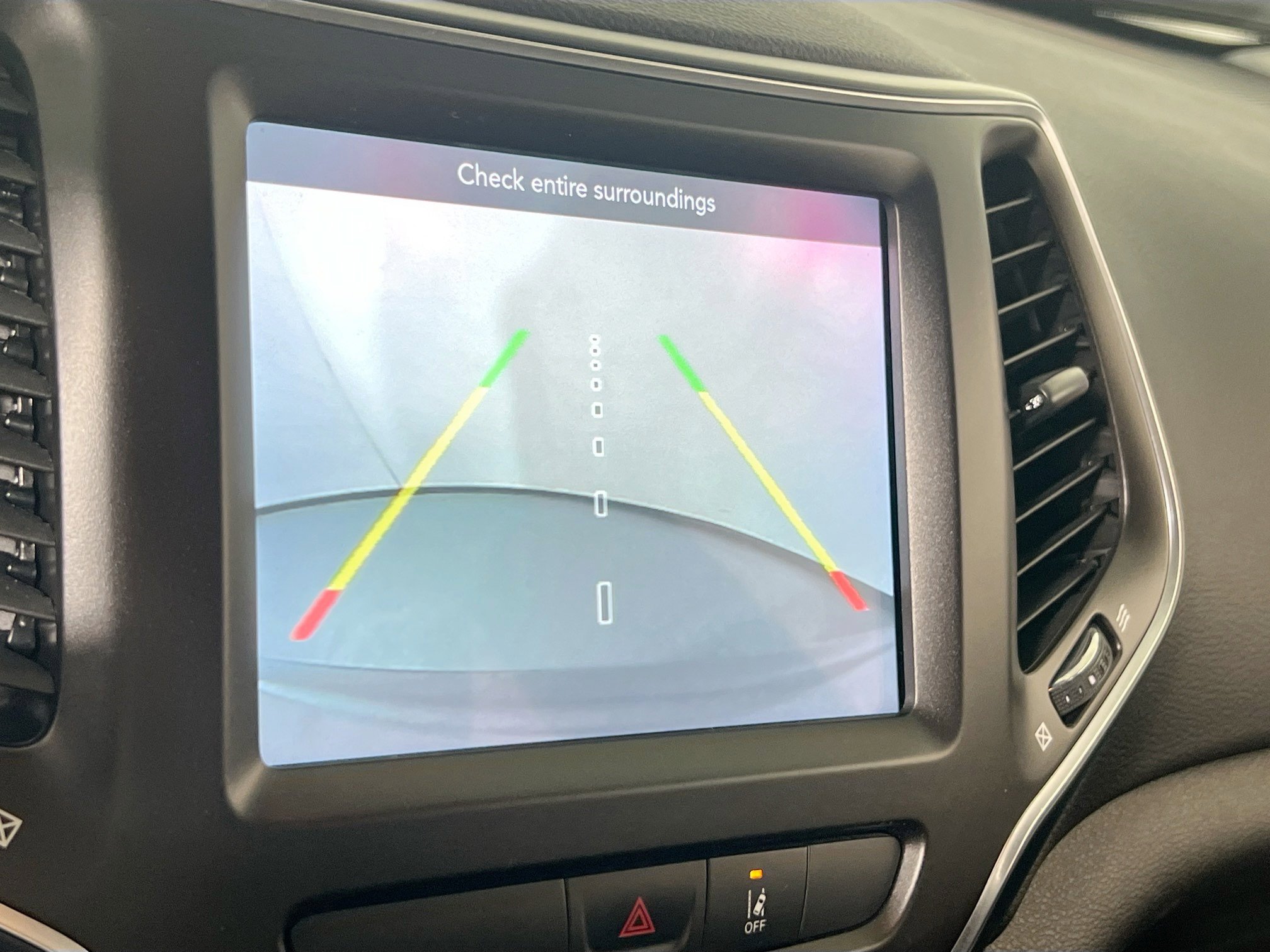 Used 2022 Jeep Cherokee Trailhawk w/ Premium Leather Package image 13