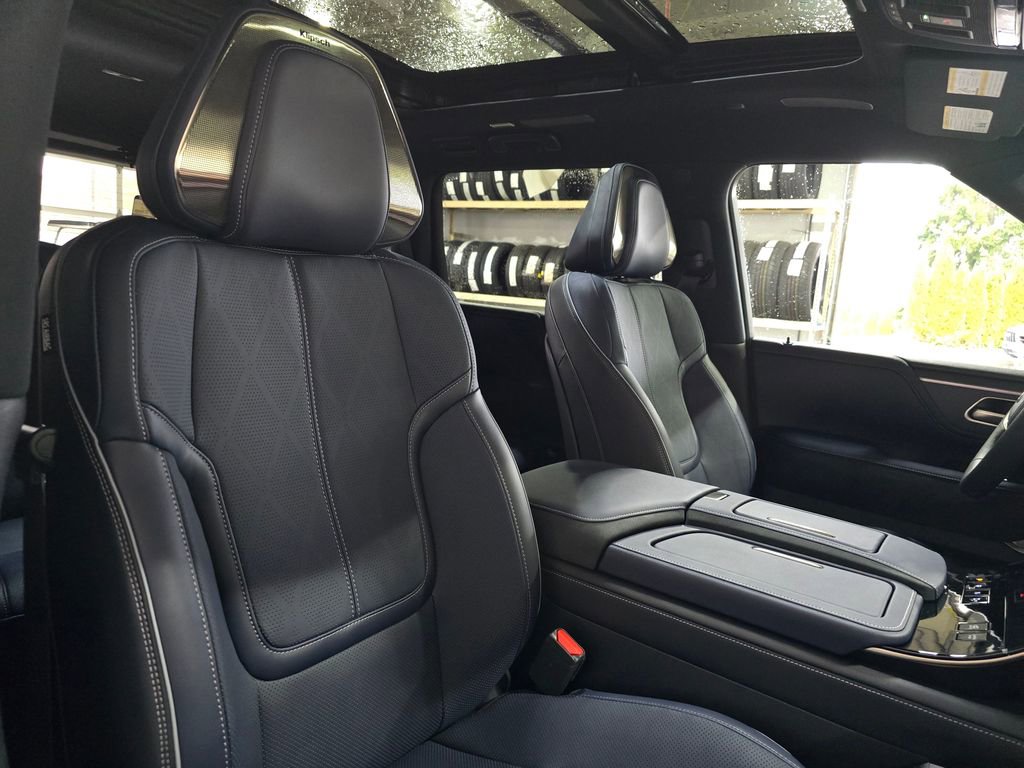 New 2026 INFINITI QX80 4WD w/ Sport Exterior Package image 28