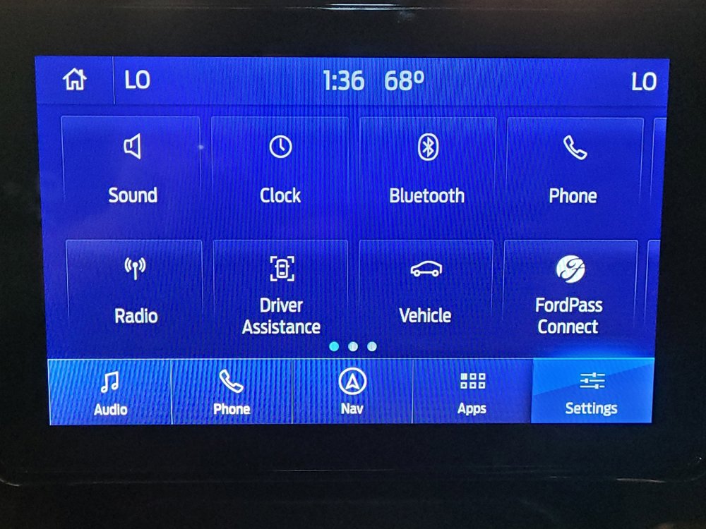 Used 2022 Ford Explorer XLT w/ Equipment Group 202A AWD/4WD image 25