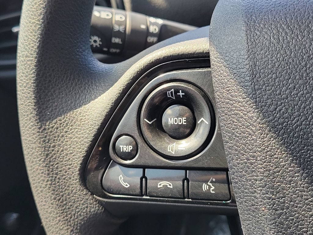 Certified 2020 Toyota Prius LE AWD/4WD image 9