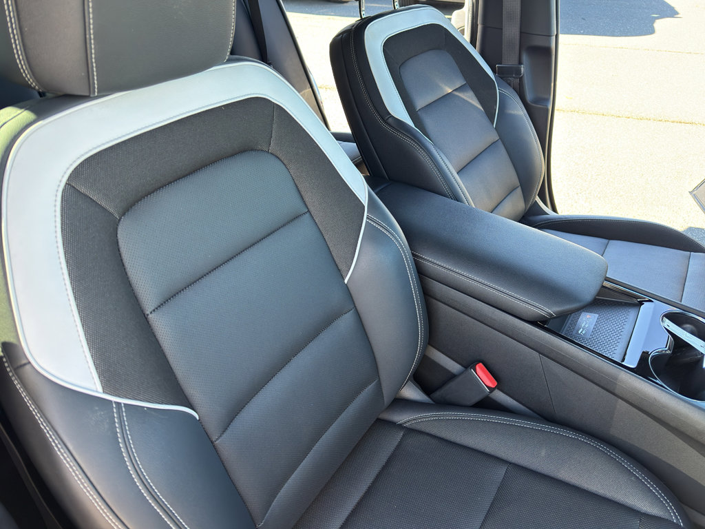 Used 2024 Chevrolet Blazer EV LT image 33