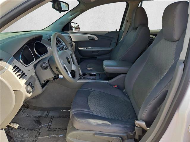 Used 2011 Chevrolet Traverse LS FWD image 21