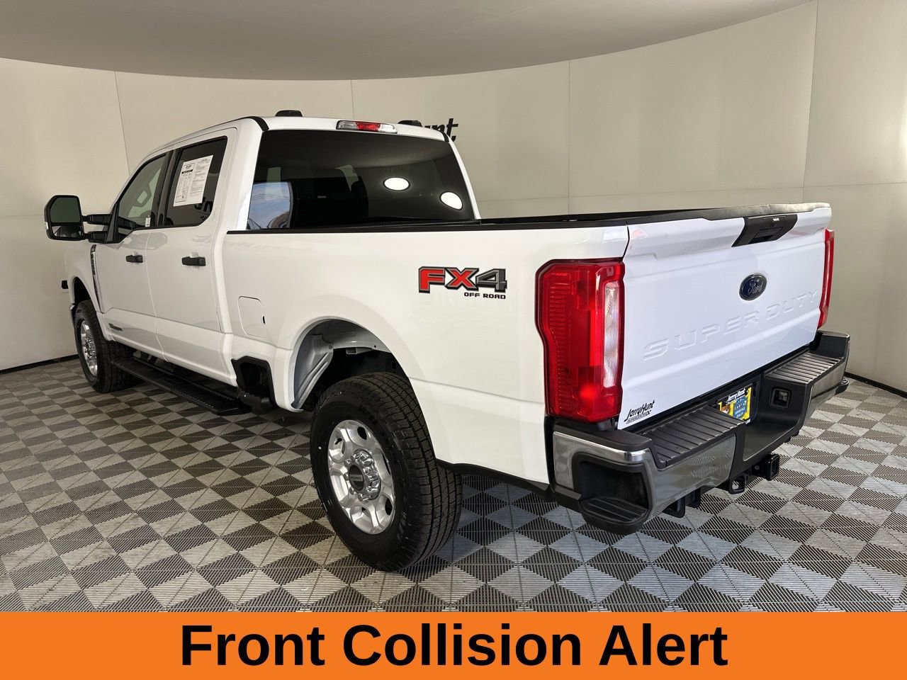 Used 2025 Ford F250 XLT w/ FX4 Off-Road Package image 9