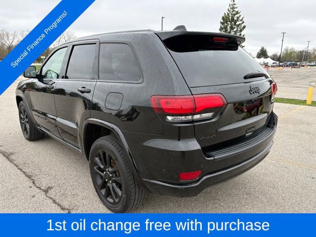 Used 2020 Jeep Grand Cherokee Altitude AWD/4WD image 4
