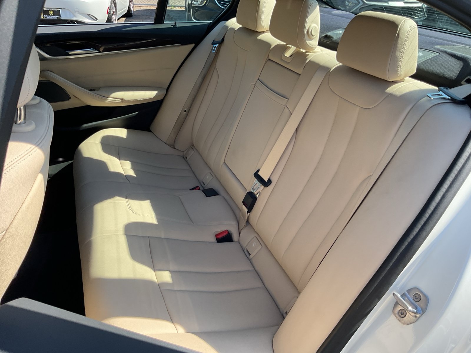 Used 2019 BMW 530e w/ Convenience Package RWD image 17