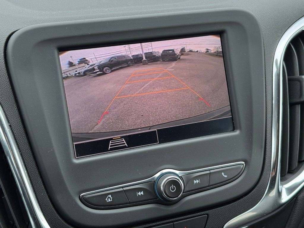 Used 2022 Chevrolet Equinox LT image 23