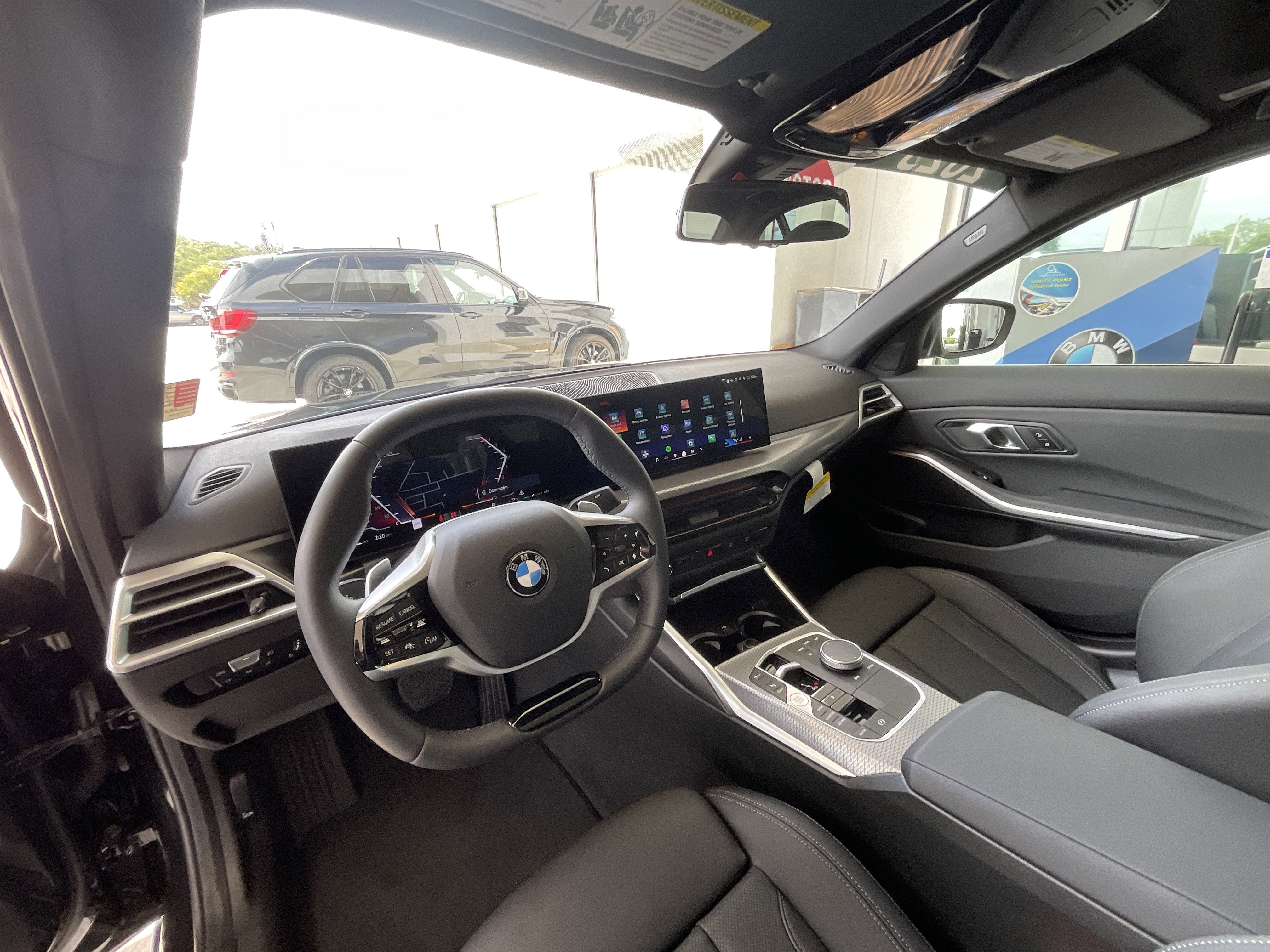 Certified 2025 BMW 330i Sedan w/ Convenience Package image 9