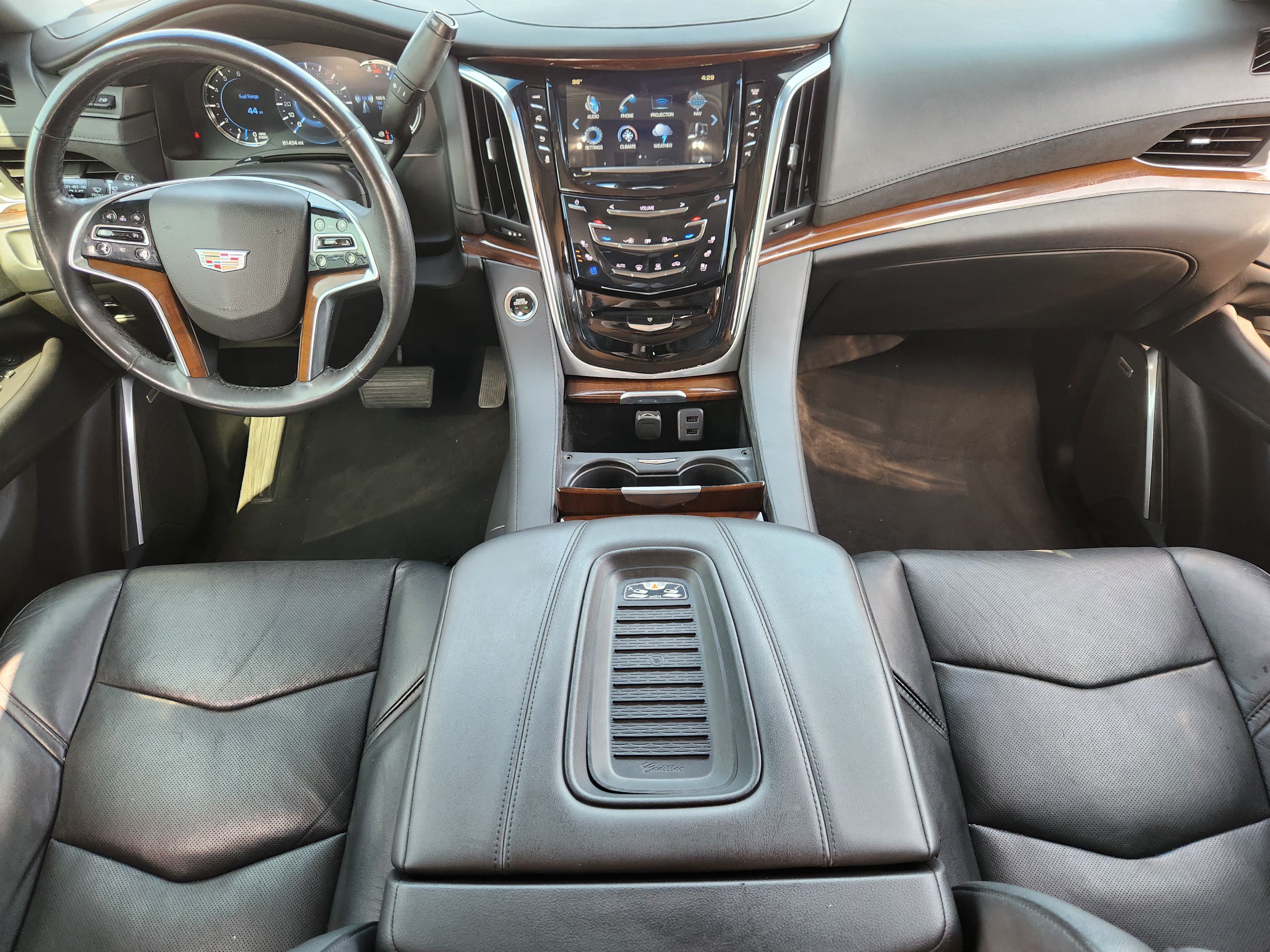 Used 2019 Cadillac Escalade Premium Luxury w/ Escalade Sport Edition RWD image 26