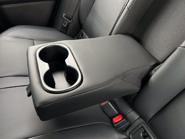Used 2026 Lexus UX 300h FWD w/ Accessory Package (Z1) image 31