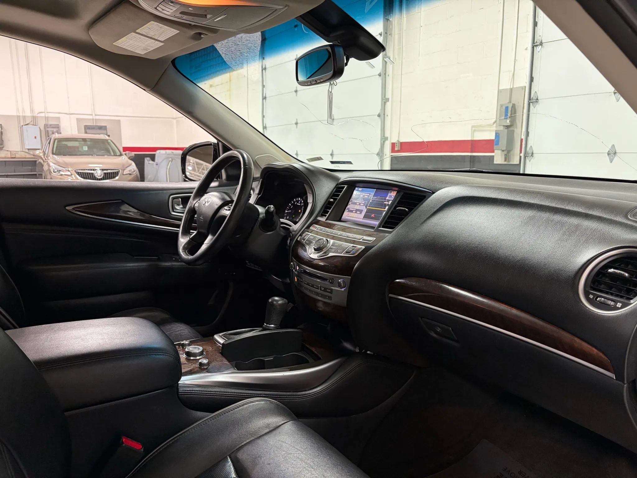 Used 2013 INFINITI JX35 AWD w/ Premium Pkg image 33