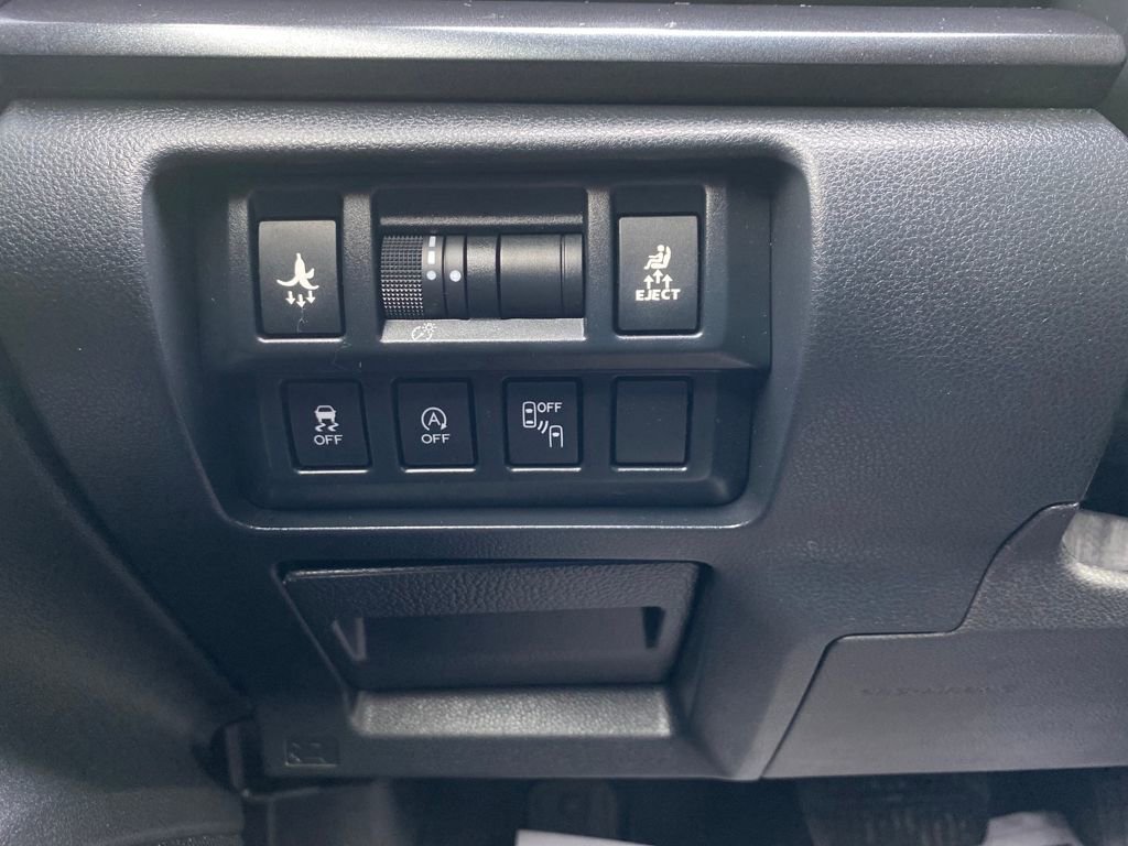 Used 2022 Subaru Crosstrek 2.5i Sport w/ Moonroof Package image 29