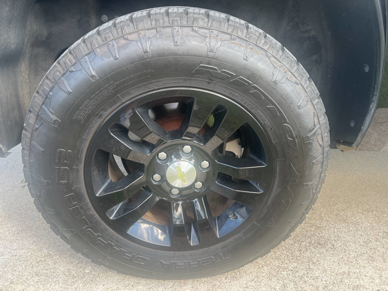 Used 2015 Chevrolet Tahoe LT image 12