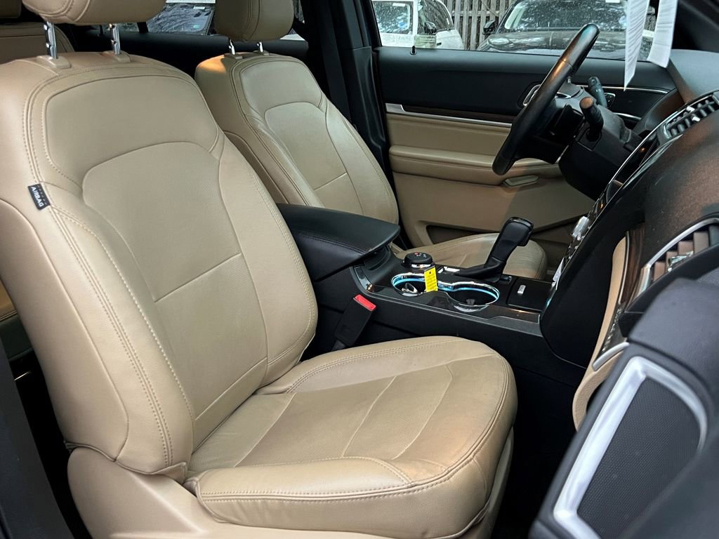 Used 2016 Ford Explorer Limited w/ Equipment Group 303A image 11
