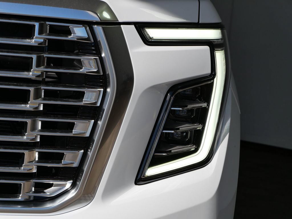 New 2026 GMC Yukon XL Denali w/ Denali Reserve Package AWD/4WD image 6