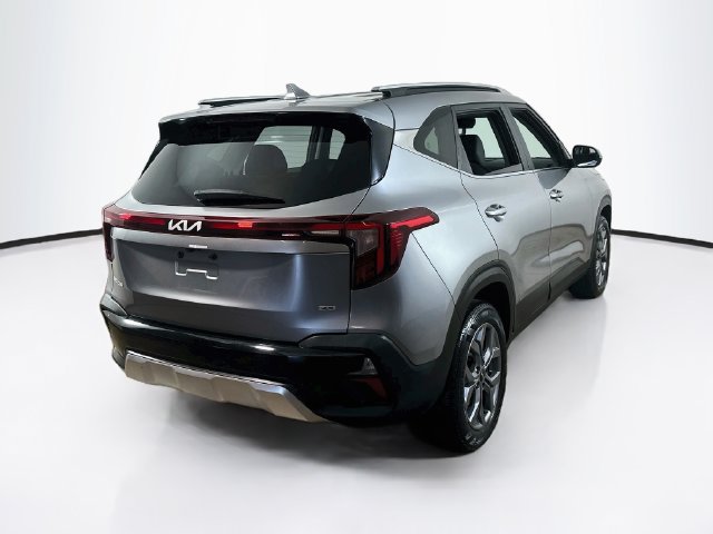 Used 2024 Kia Seltos S AWD/4WD image 9
