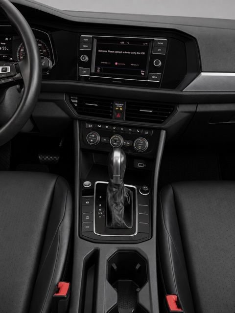 Used 2019 Volkswagen Jetta SE w/ Cold Weather Package FWD image 30