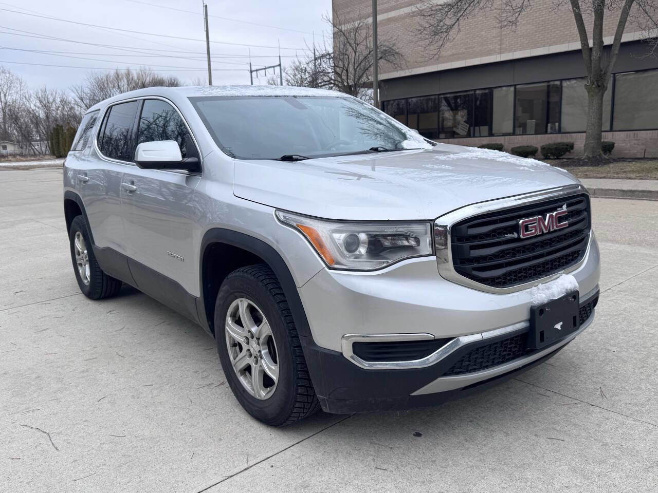 Used 2017 GMC Acadia SLE AWD/4WD image 7