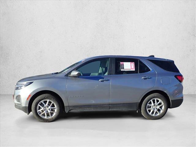 Used 2023 Chevrolet Equinox LT image 2