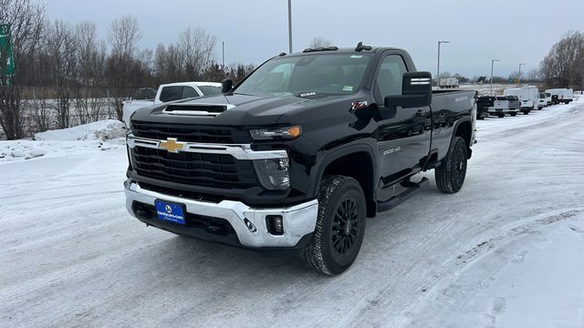 New 2026 Chevrolet Silverado 3500 LT image 8
