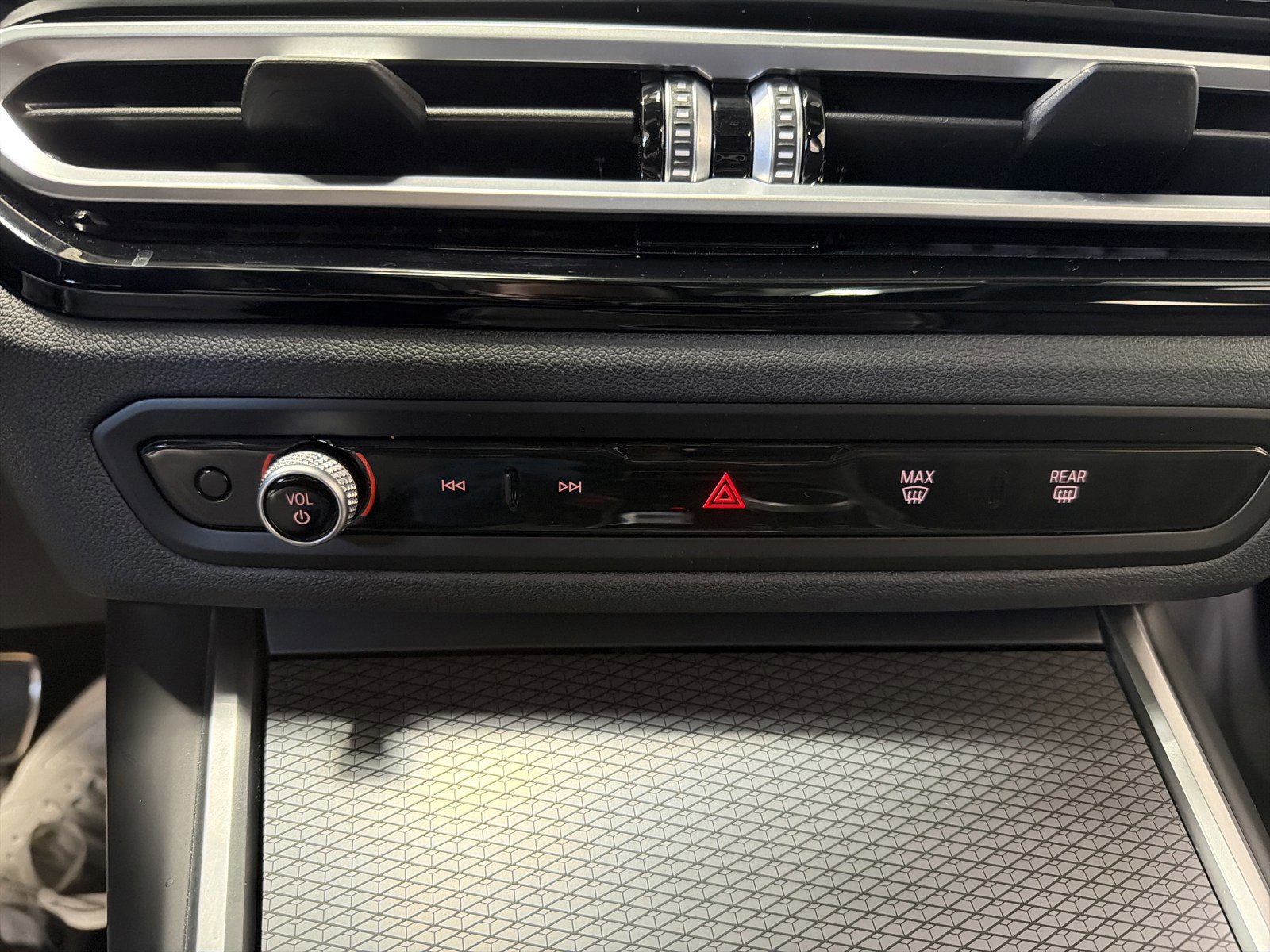 Used 2023 BMW M340i xDrive w/ Premium Package image 22