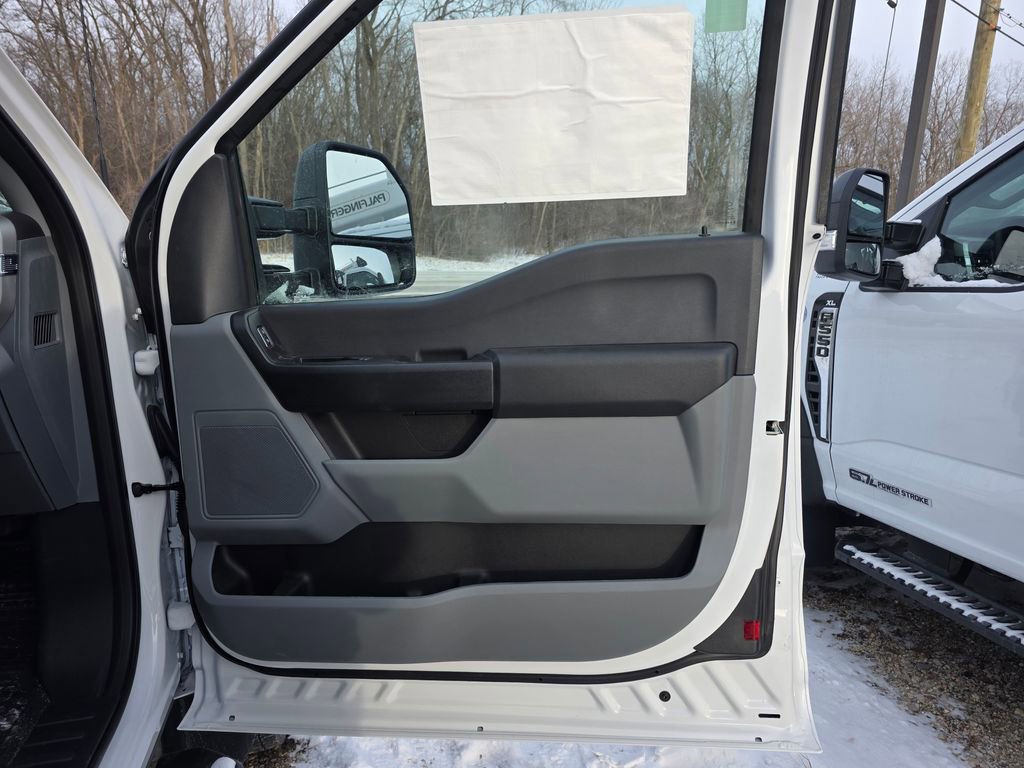 New 2026 Ford F550 4x4 Supercab Super Duty image 49