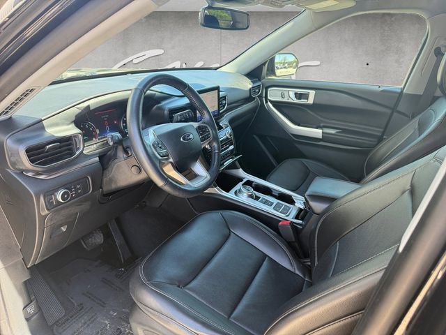 Used 2021 Ford Explorer Limited w/ Equipment Group 301A image 19