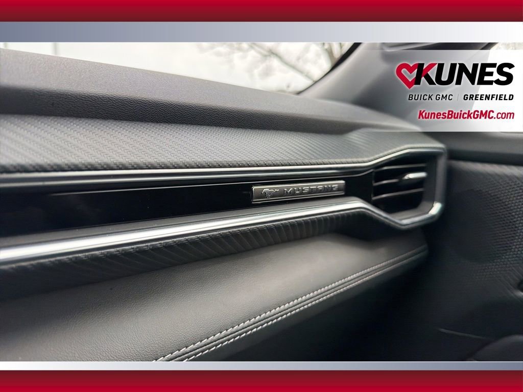 Used 2025 Ford Mustang GT Premium image 36