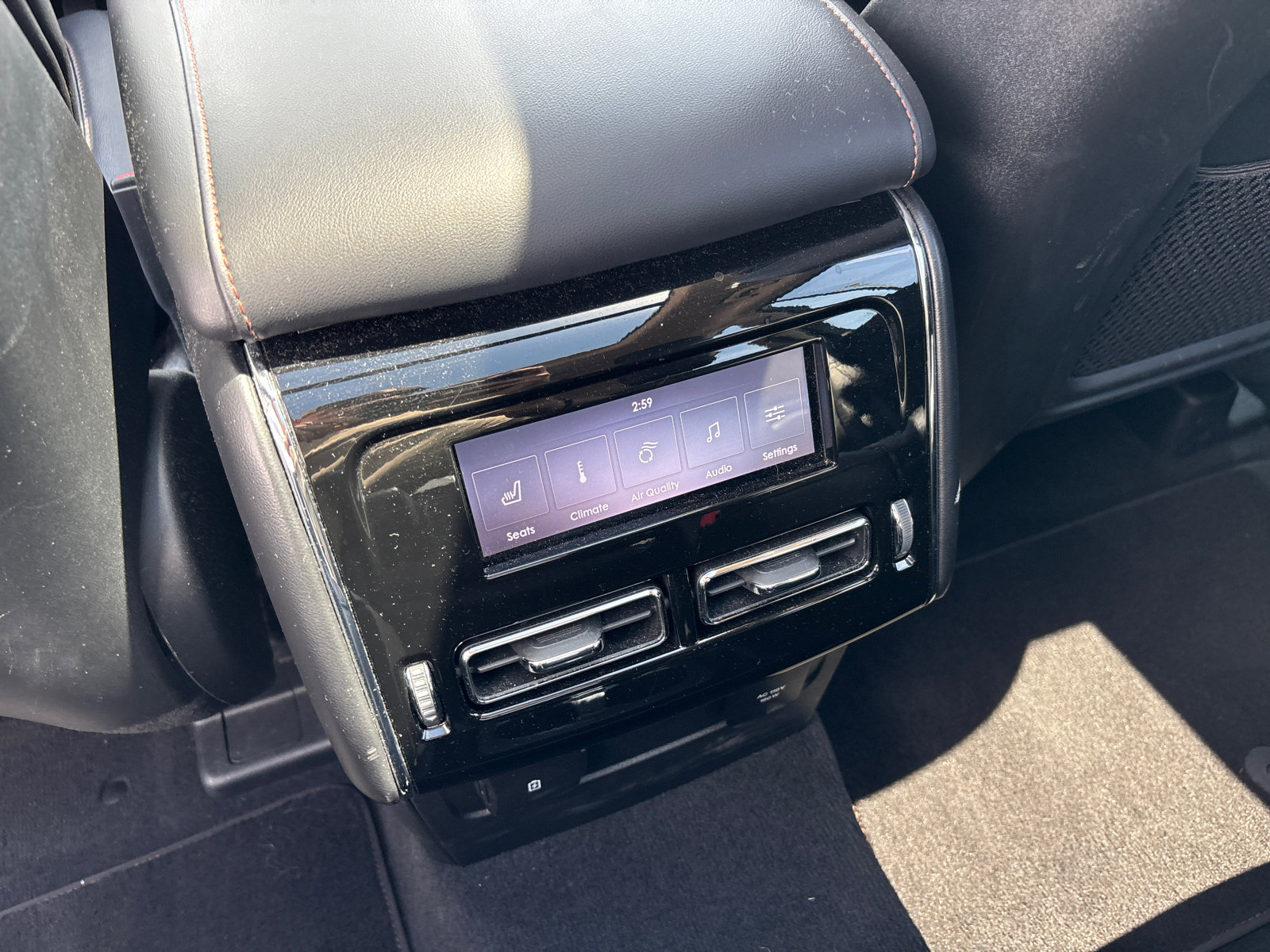 Used 2023 Lincoln Aviator Reserve w/ Elements Package Plus AWD/4WD image 32