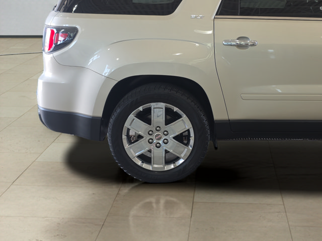 Used 2017 GMC Acadia Limited SLT AWD/4WD image 32