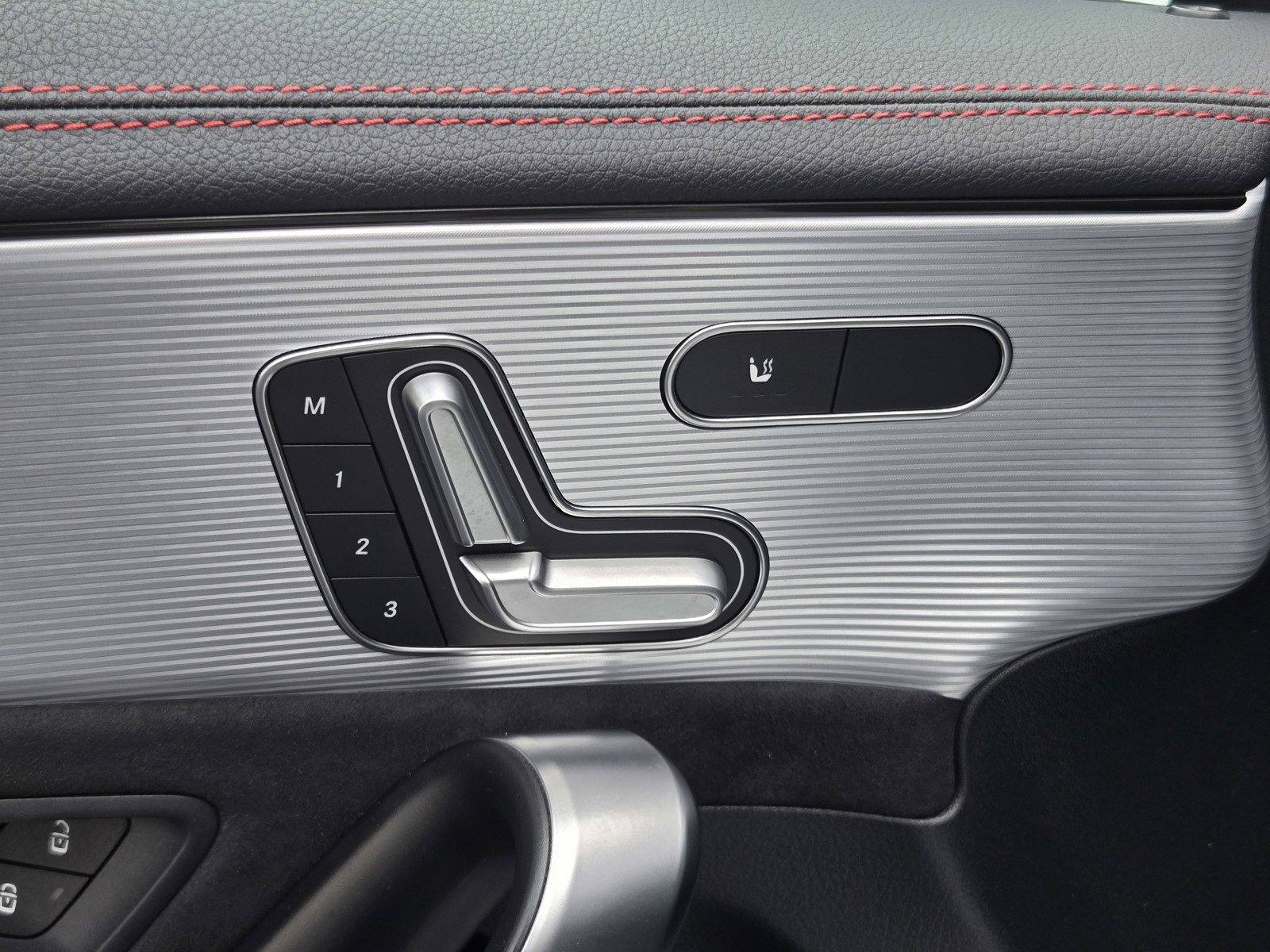 Used 2020 Mercedes-Benz CLA 250 image 11