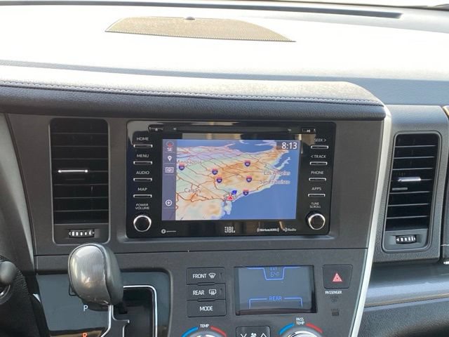 Used 2020 Toyota Sienna SE w/ SE Preferred Package FWD image 13