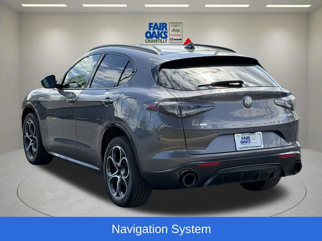 Used 2024 Alfa Romeo Stelvio Veloce AWD/4WD image 10