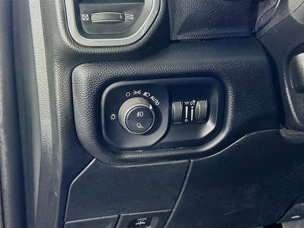 Used 2024 RAM 2500 Laramie AWD/4WD image 21