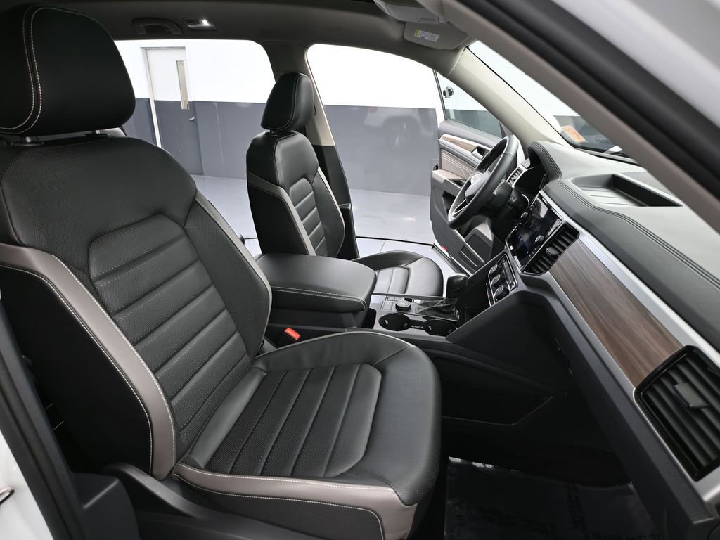 Used 2022 Volkswagen Atlas SEL image 56