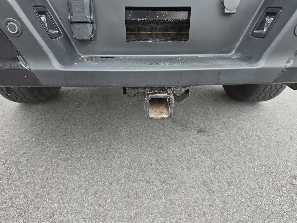 Used 2023 Ford F150 XLT w/ Equipment Group 301A Mid AWD/4WD image 9