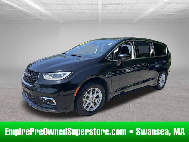 Used 2024 Chrysler Pacifica Touring-L