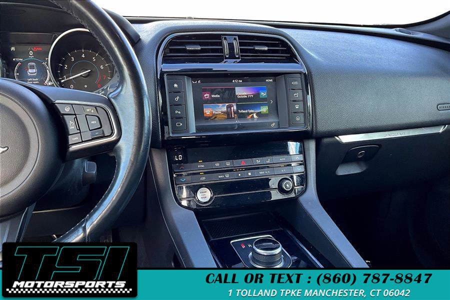 Used 2018 Jaguar F-PACE Premium image 6