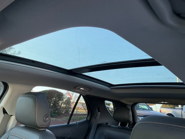 Used 2020 Chevrolet Equinox Premier image 9