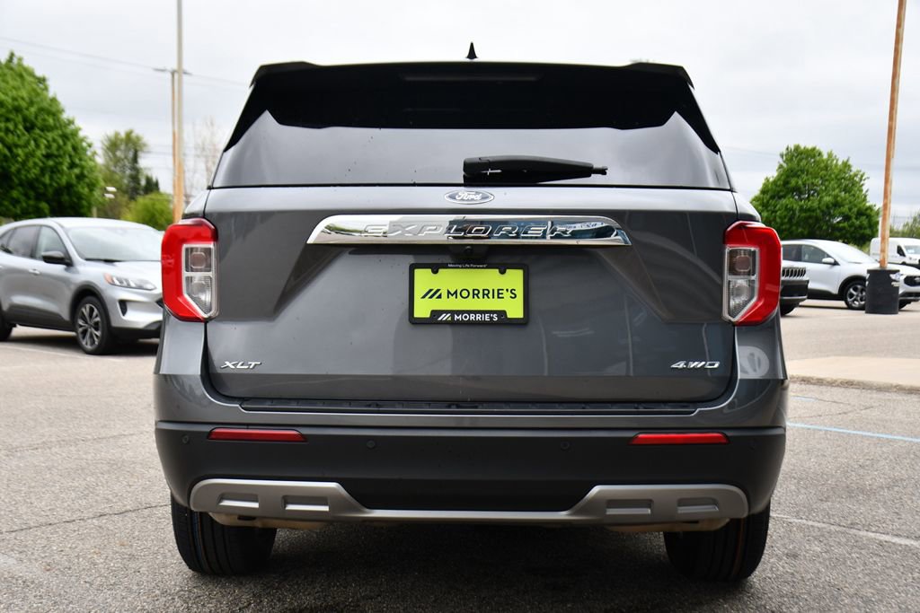 Used 2023 Ford Explorer XLT w/ Equipment Group 202A AWD/4WD image 5