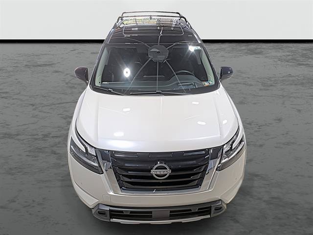 Used 2024 Nissan Pathfinder Platinum AWD/4WD image 6