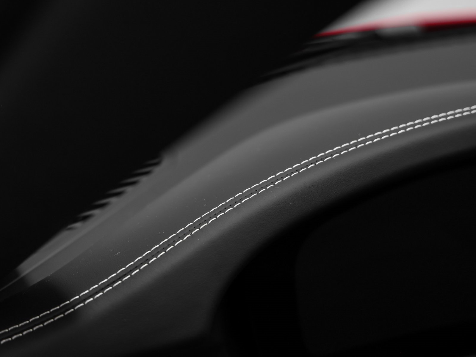 Used 2025 Porsche 911 Carrera image 38