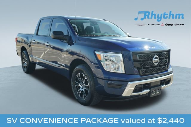 Used 2021 Nissan Titan SV w/ SV Convenience Package image 1