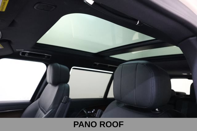 Used 2025 Land Rover Range Rover Long Wheelbase SE AWD/4WD image 27