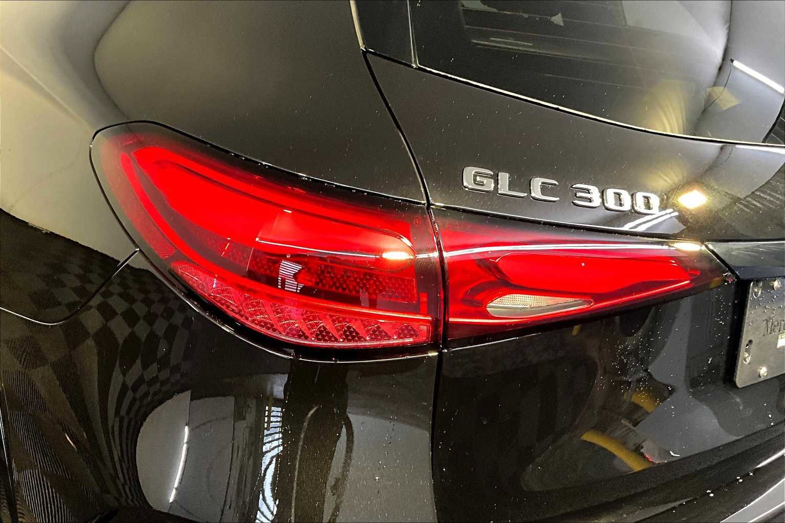 New 2026 Mercedes-Benz GLC 300 4MATIC image 5