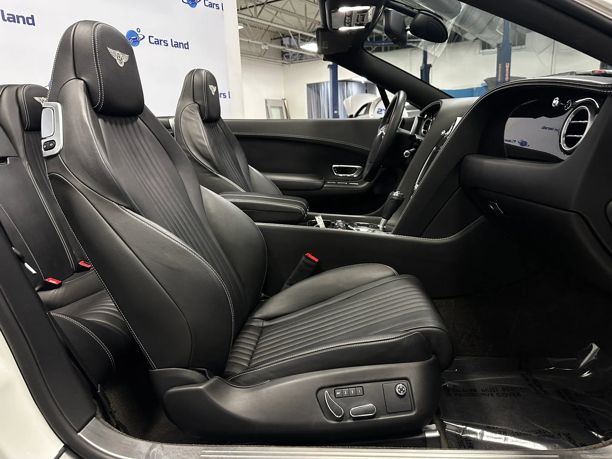 Used 2017 Bentley Continental GT image 18
