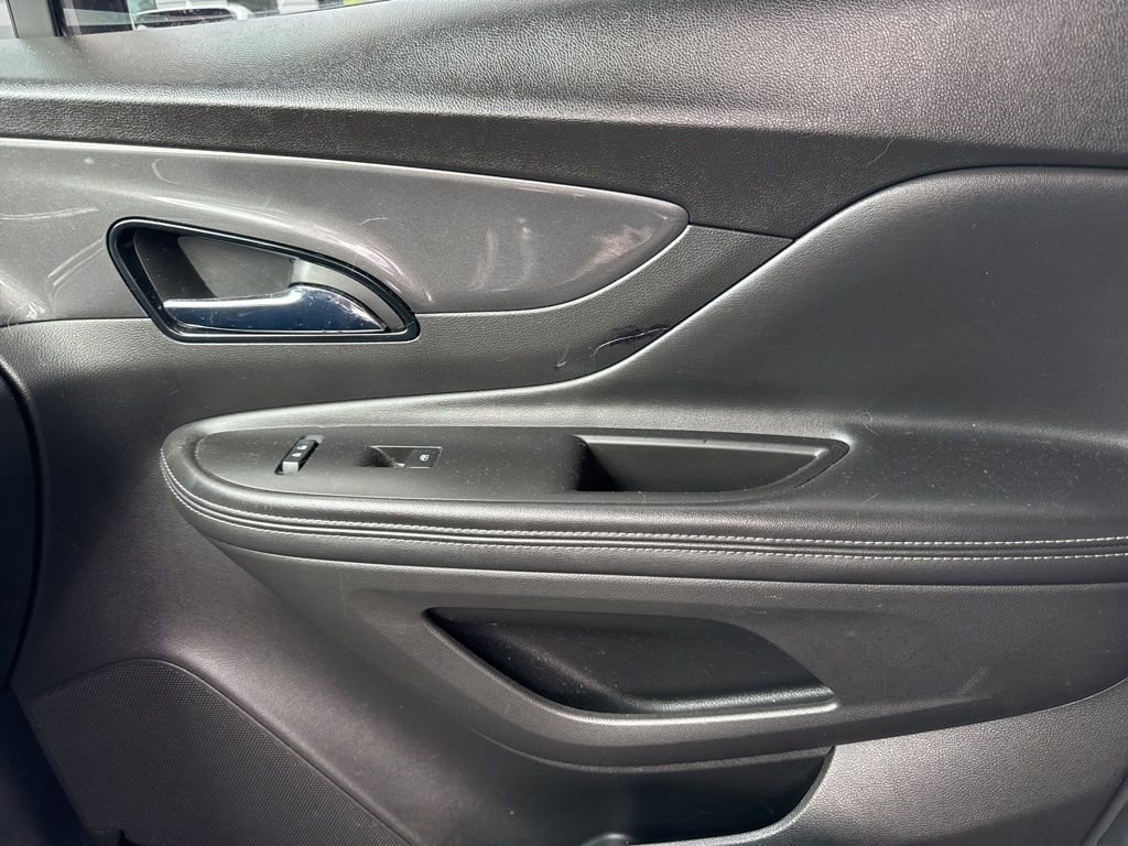 Used 2020 Buick Encore Preferred FWD image 16
