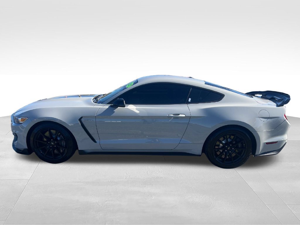 Used 2017 Ford Mustang Shelby GT350 RWD image 2