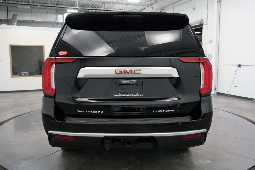 Used 2023 GMC Yukon XL Denali AWD/4WD image 7