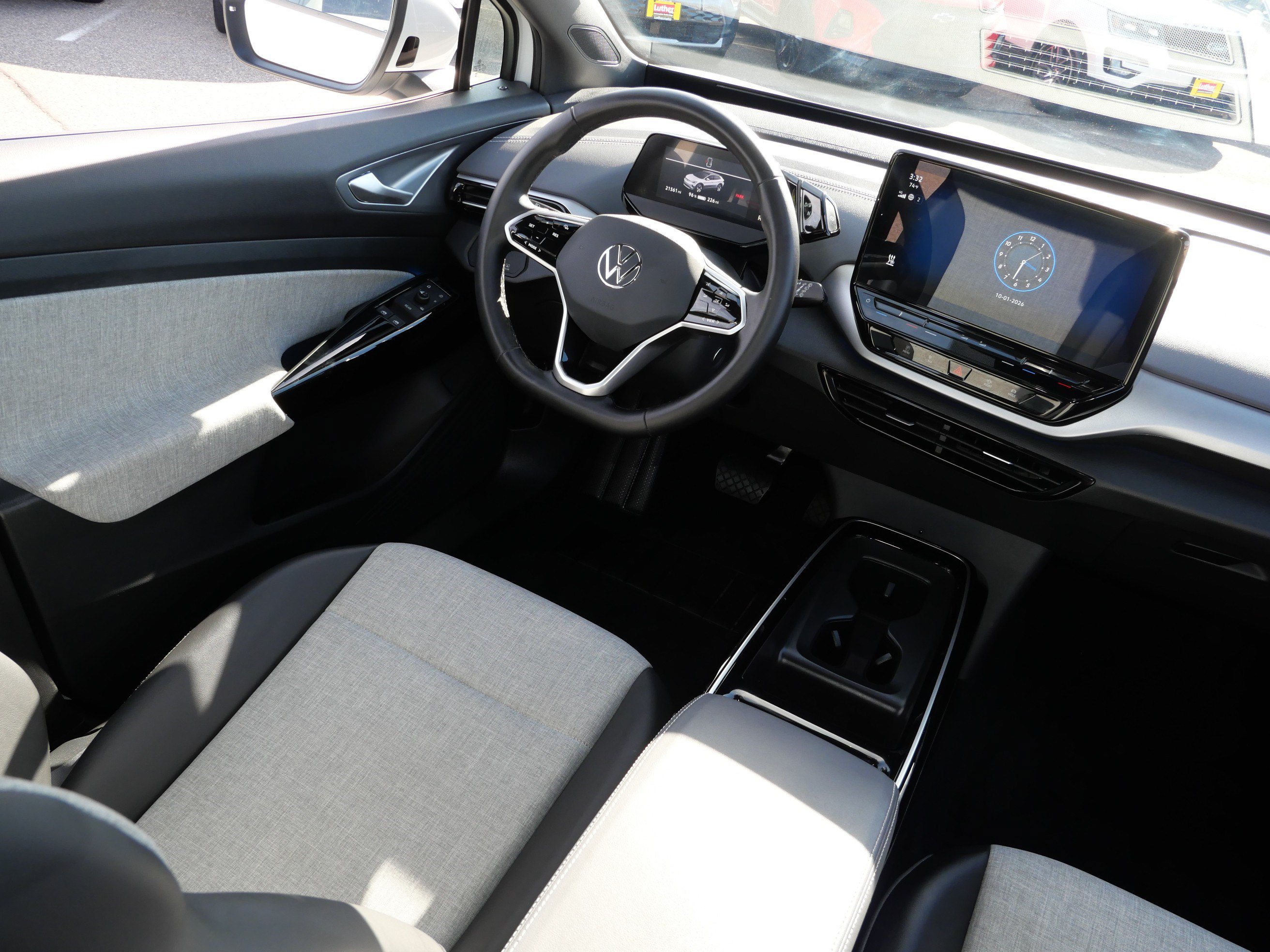 Used 2024 Volkswagen ID.4 2WD image 9