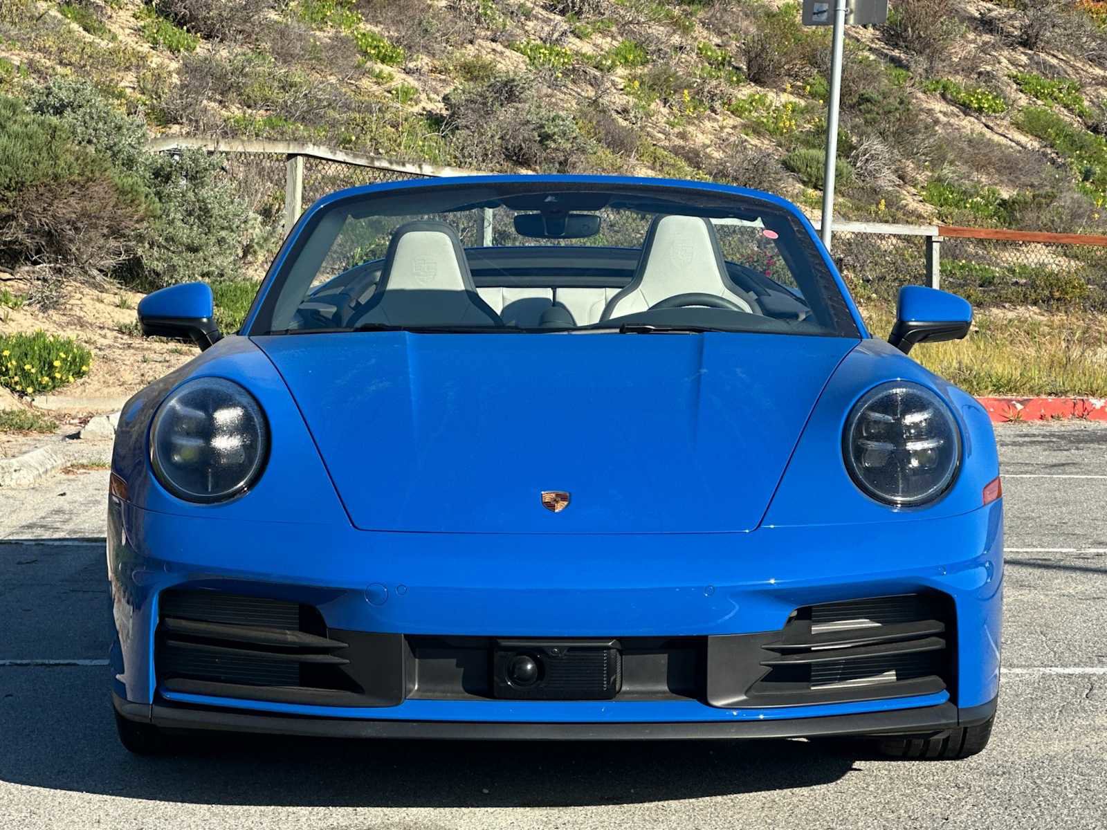 Used 2025 Porsche 911 Carrera RWD image 11